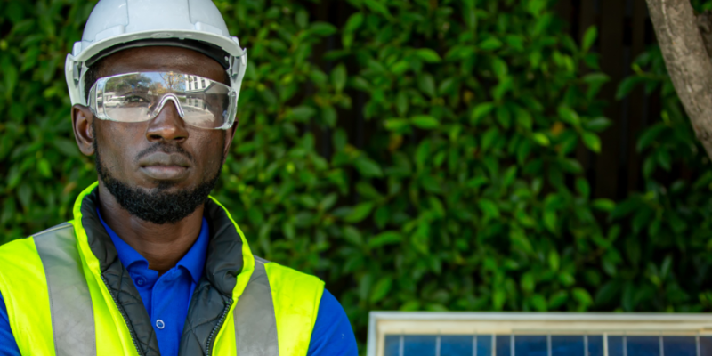 Solar panels installer